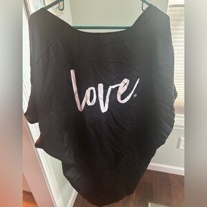 Victoria’s Secret kimono tie front Robe Love & VS white lettering